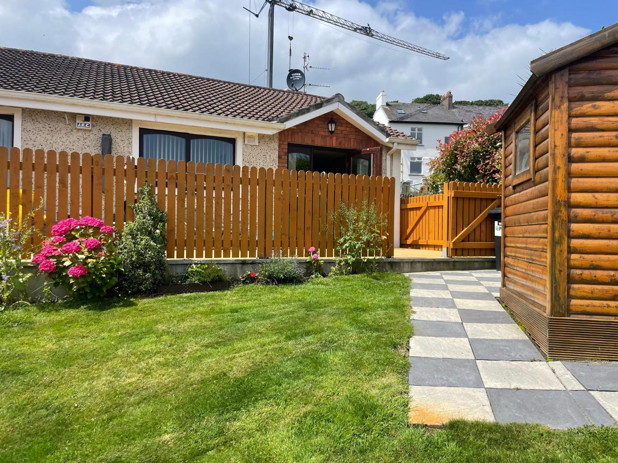 Harmony House Enclosed Property Near Beach And Lake Tramore Exterior foto